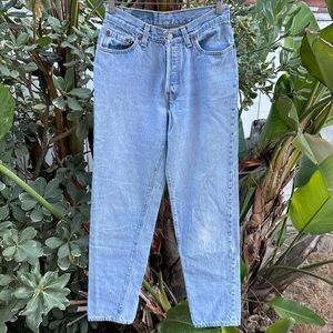 Vintage 1994 Levi’s 501 Light Wash Women’s Jeans 27x29 USA Made Distressed
